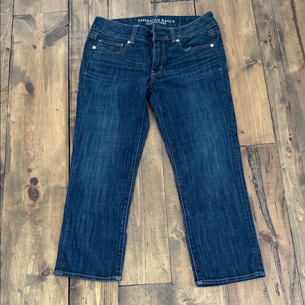 American Eagle Outfitters Women's Dark Blue Cropped Jeans